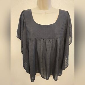 EUC Who What Wear Butterfly Sleeve Blouse